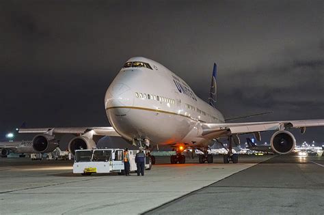Боинг 747 википедия