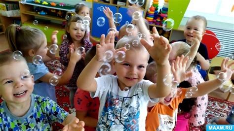 День мыльных пузырей в детском саду