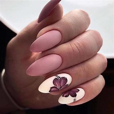 Дизайн ногтей цветы
