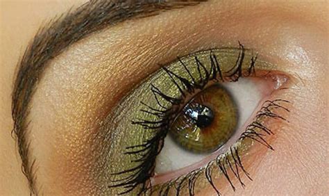 Желто зеленые глаза