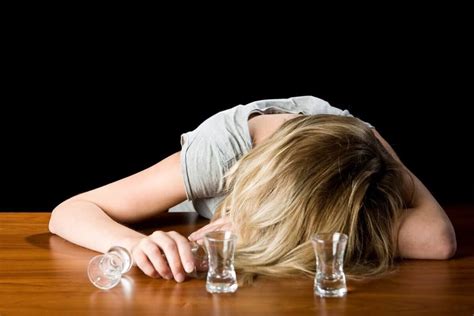 Женский алкоголизм симптомы и признаки