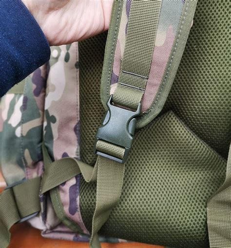 Как закрепить лямки на рюкзаке