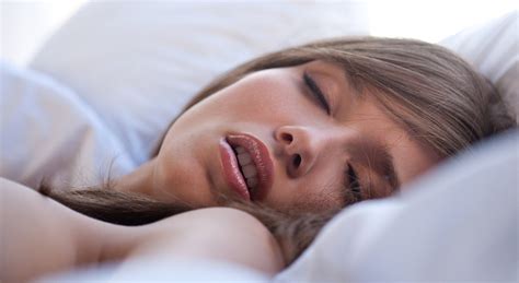 Как избавиться от храпа женщине во сне в домашних условиях