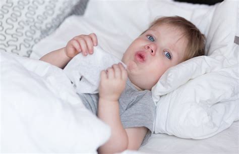 Как остановить кашель у ребенка