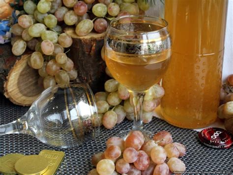 Как приготовить вино из винограда в домашних условиях