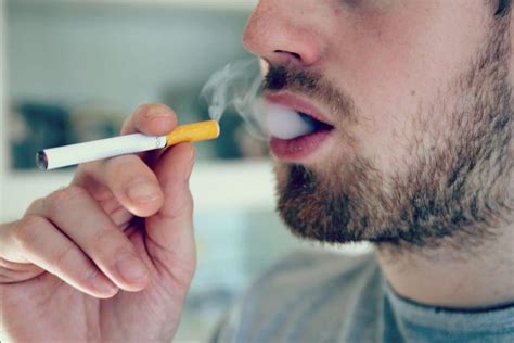 Как убрать запах сигарет изо рта