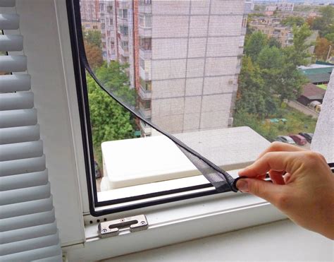 Как установить сетку на окно