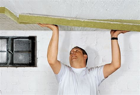 Как утеплить потолок в частном доме