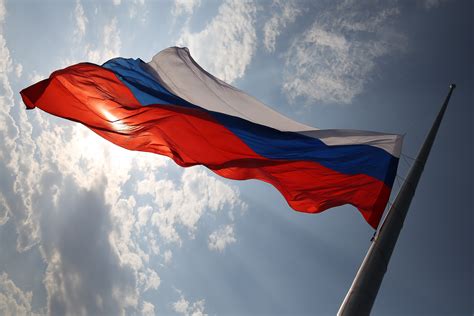 Какого цвета флаг россии