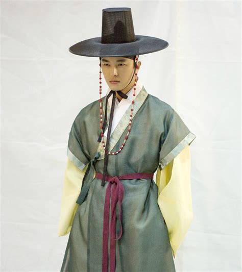 Корейский национальный костюм