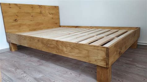 Кровать из досок