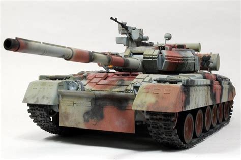 Назовите одну любую не указанную в данном тексте модель танка состоявшую на вооружении красной армии
