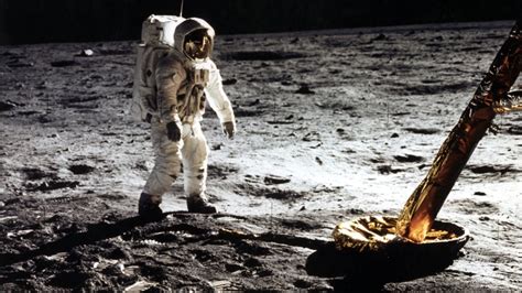 Первый человек на луне