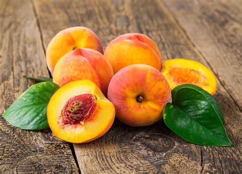 Польза персиков для организма