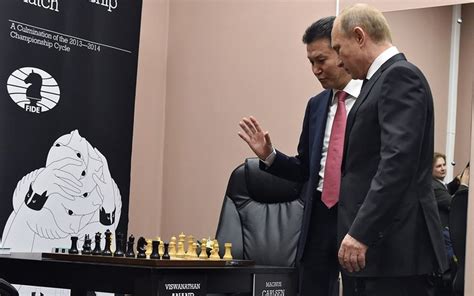 Путин играет в шахматы с байденом