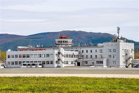 Расписание аэропорт южно сахалинск