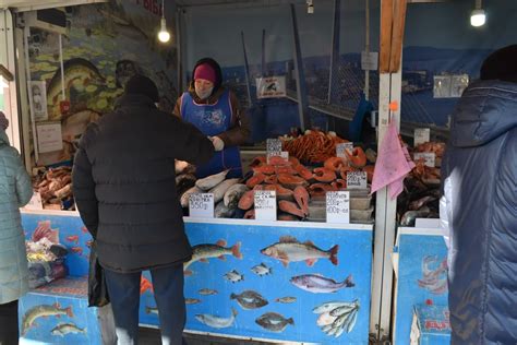 Рыбный рынок во владивостоке
