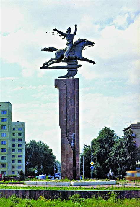 Салават юлаев памятник