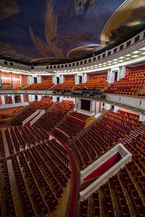 Театр армии москва