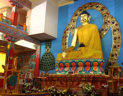 Храм в элисте буддийский