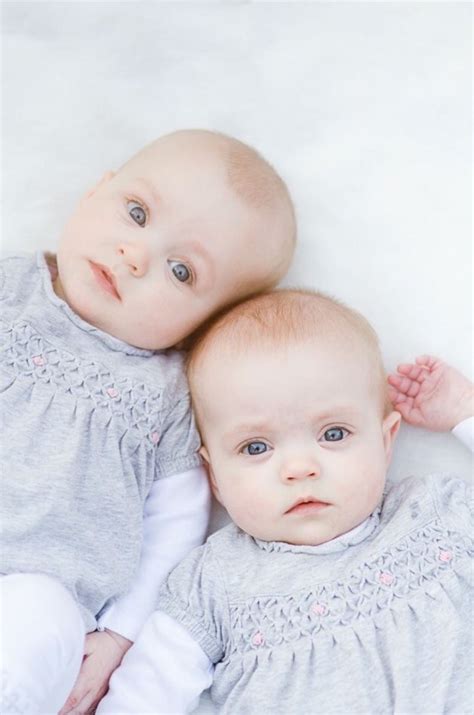 Чем двойняшки отличаются от близняшек