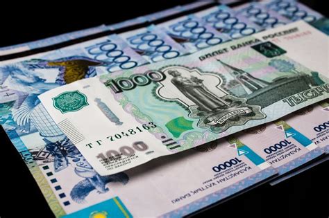 10500 тенге в рубли