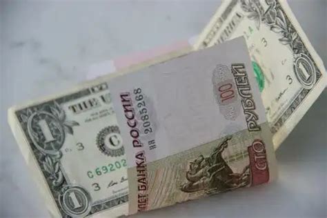 15000 долларов в рублях на сегодня в россии