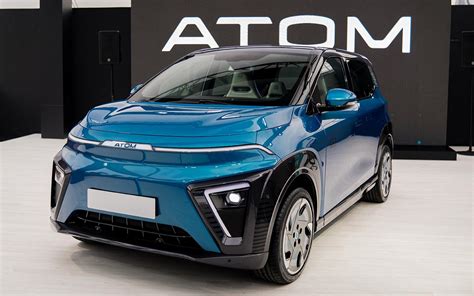 Atom автомобиль