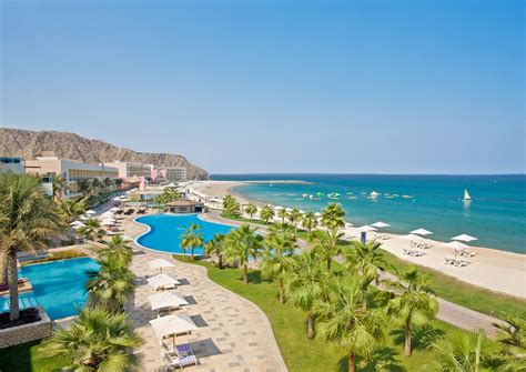 Radisson blu resort fujairah 5 пляжные отели фуджейры